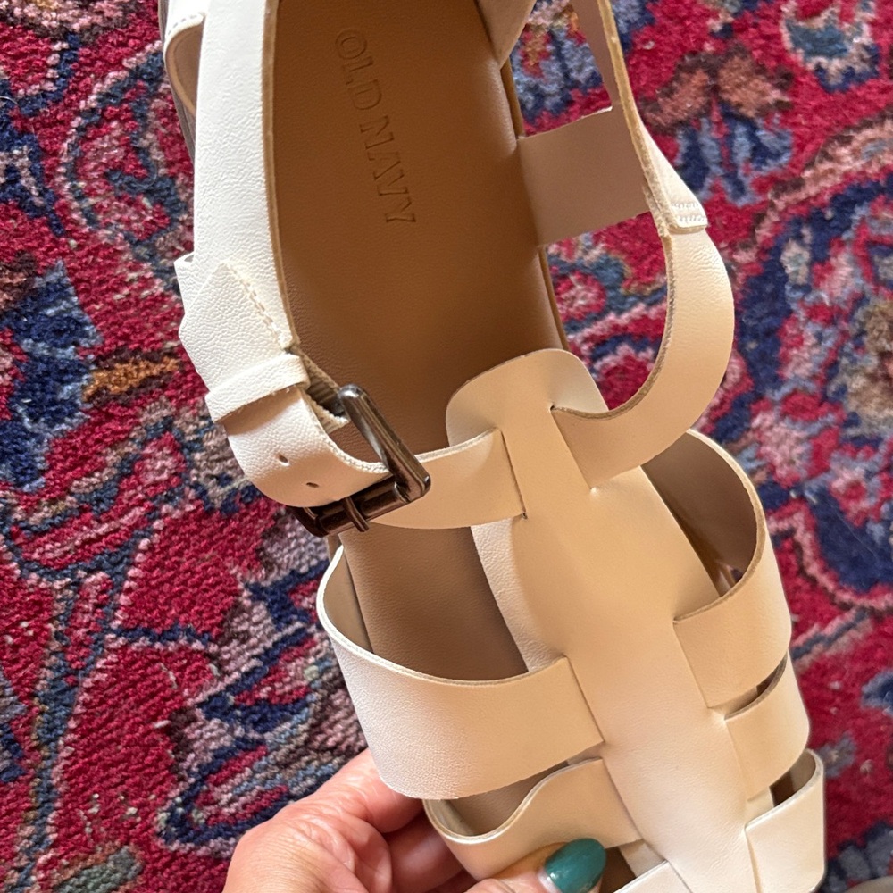 Old Navy Strappy Summer/Spring Sandals